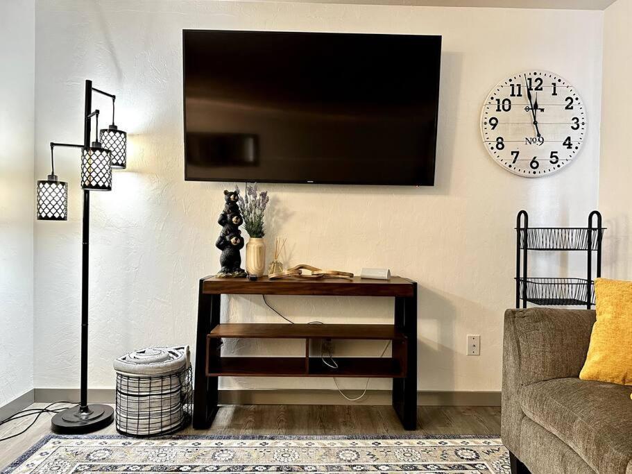 Comfortable 2Br Apt Central Феърбанкс Екстериор снимка