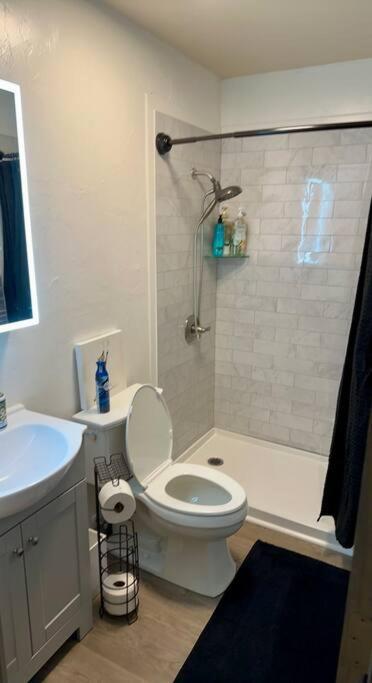 Comfortable 2Br Apt Central Феърбанкс Екстериор снимка